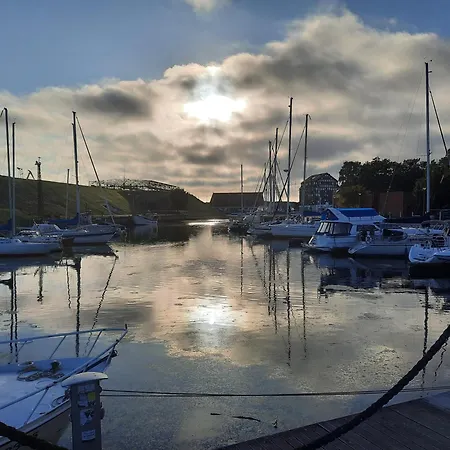 Pilies Street Self Check In, Free Parking *