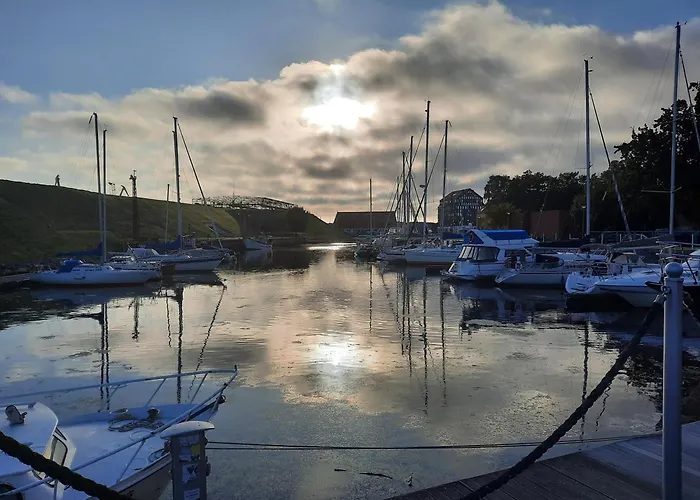 Pilies Street Self Check In, Free Parking *