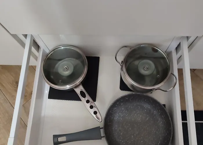 Pilies Street Self Check In, Free Parking